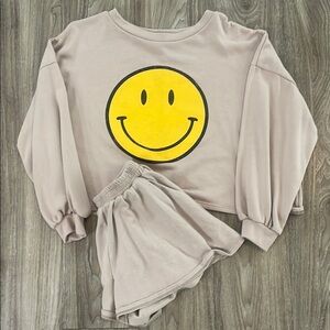 Beige Smiley Face lounge Set